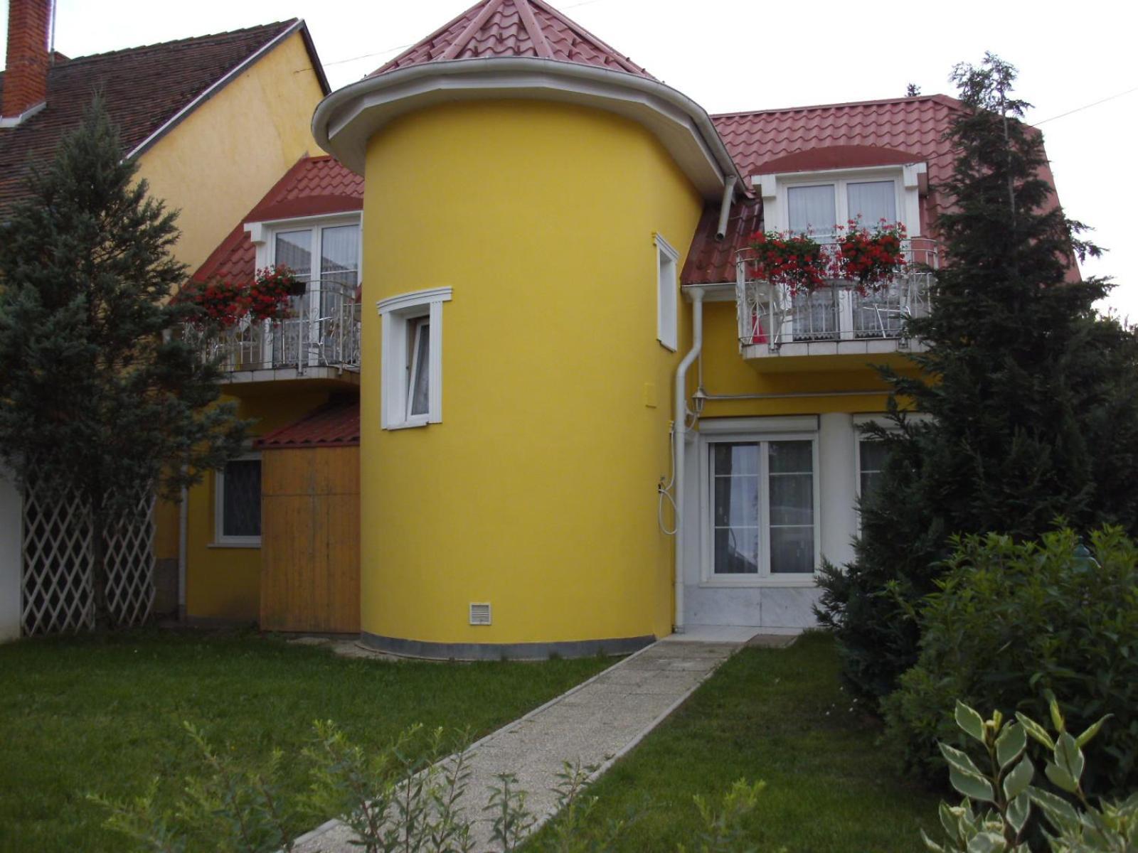 Szieszta Panzió Sarvar Exterior foto